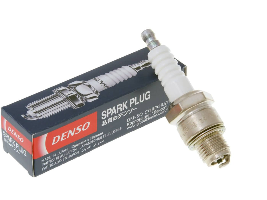 spark plug DENSO W16FSR (alt. BR5HS)